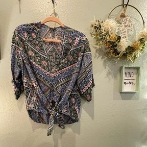 Boutique top size Small